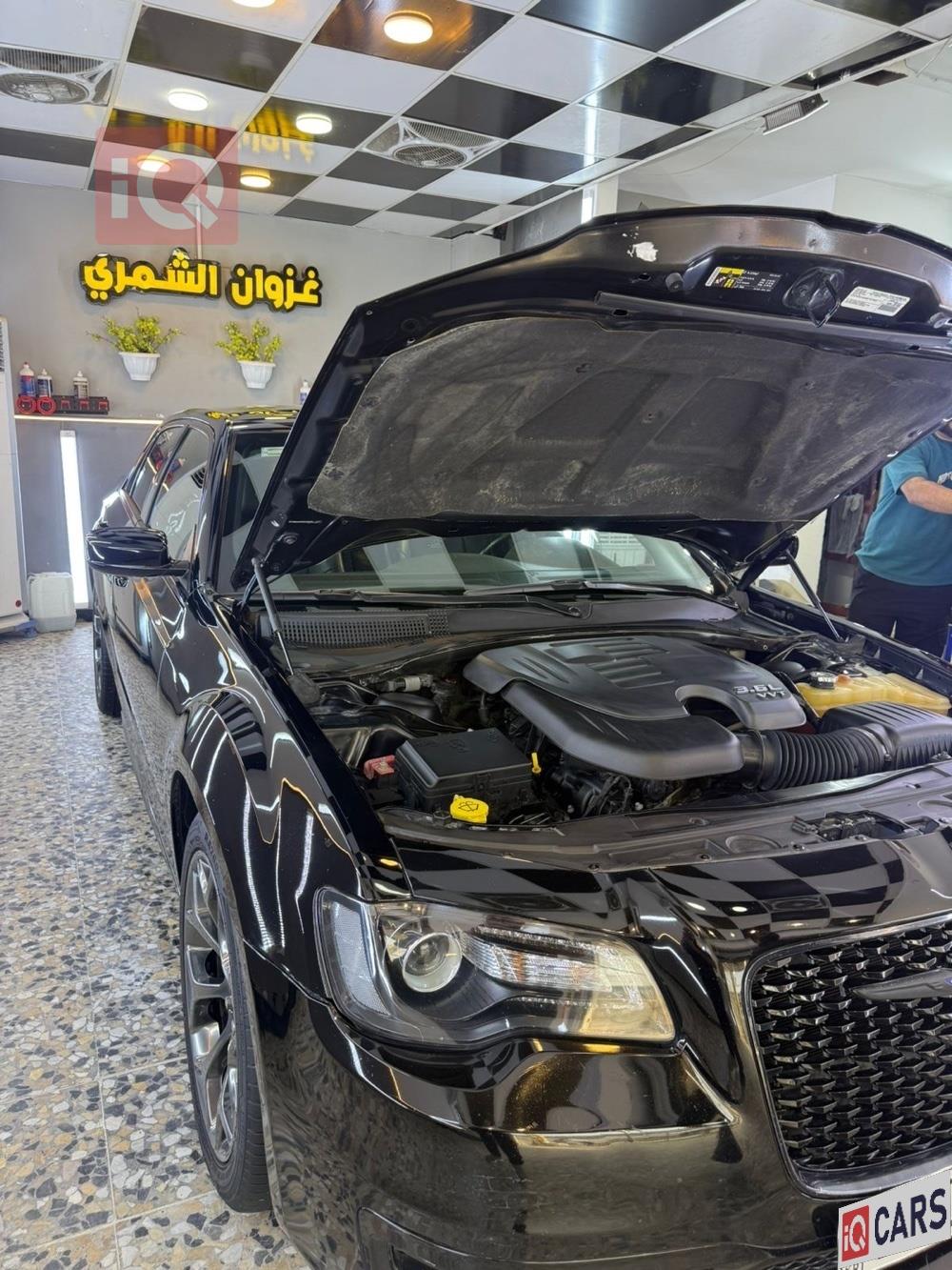 كرايسلر 300
